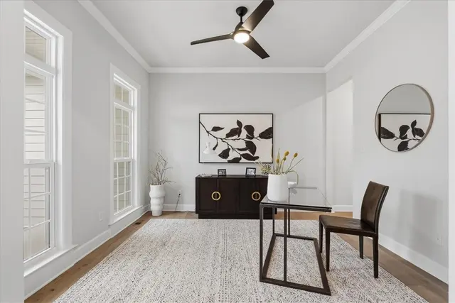 333 Crest Ln gallery image 28