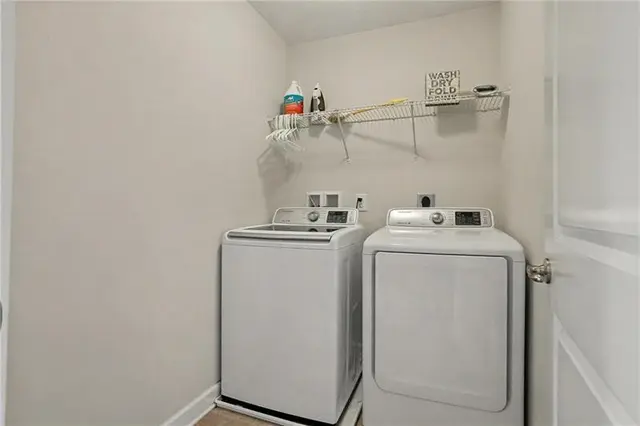 333 Osona Lane gallery image 30