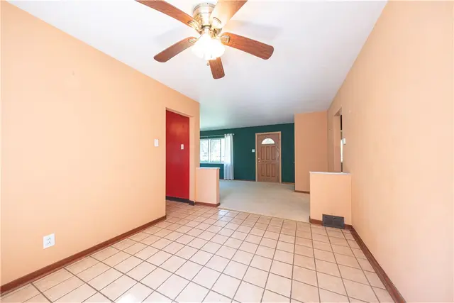 333 Rolshouse Rd gallery image 7