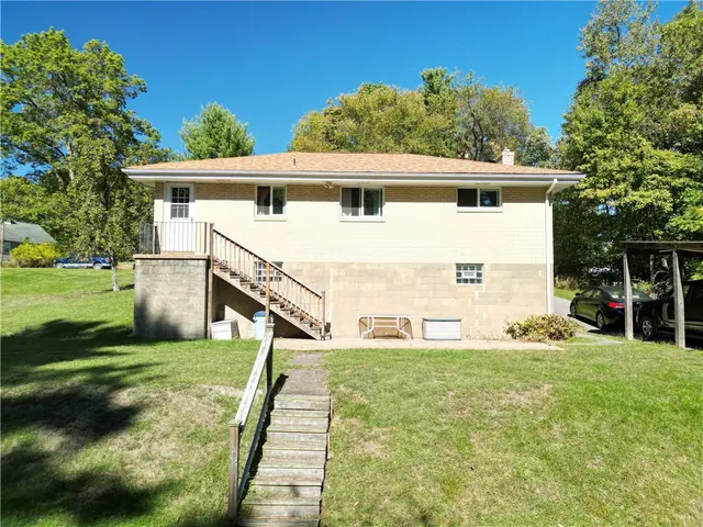 333 Rolshouse Rd gallery image 21