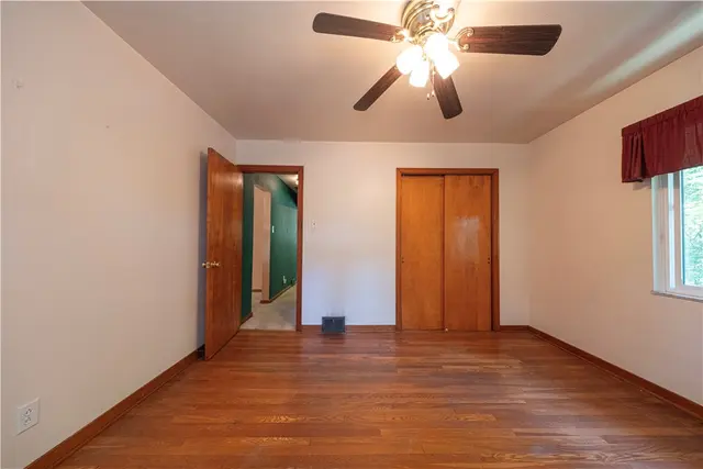 333 Rolshouse Rd gallery image 24