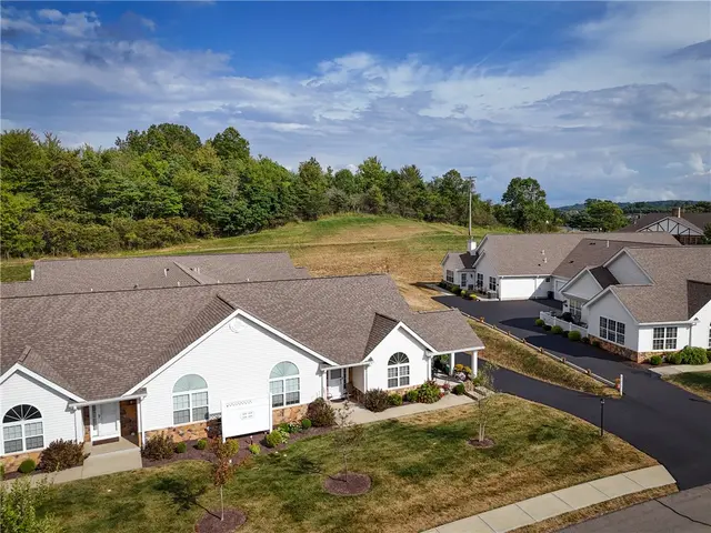 334 Saddlebrook Rd gallery image 4