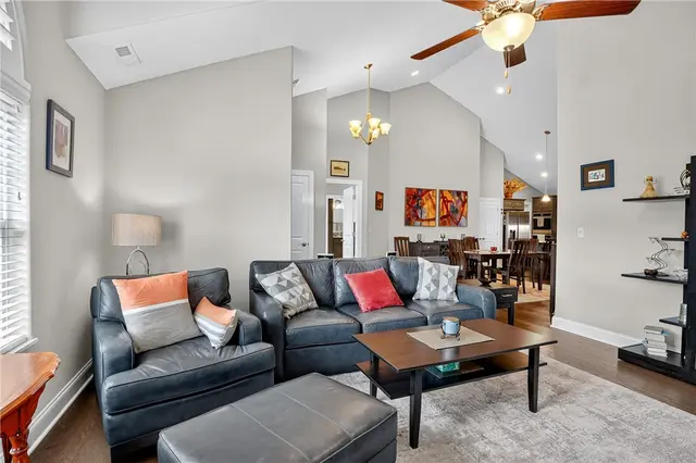 334 Saddlebrook Rd gallery image 6