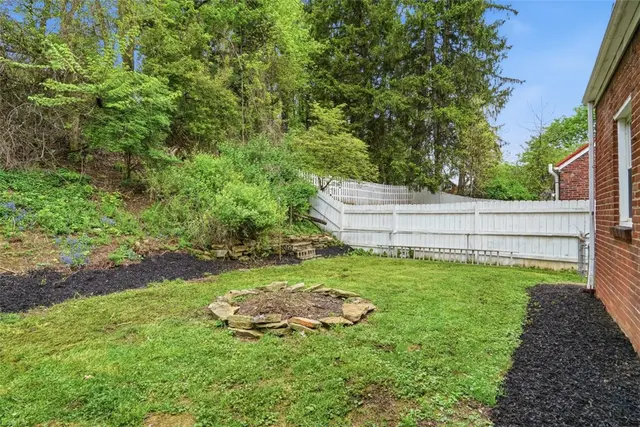 3343 MAPLE gallery image 32