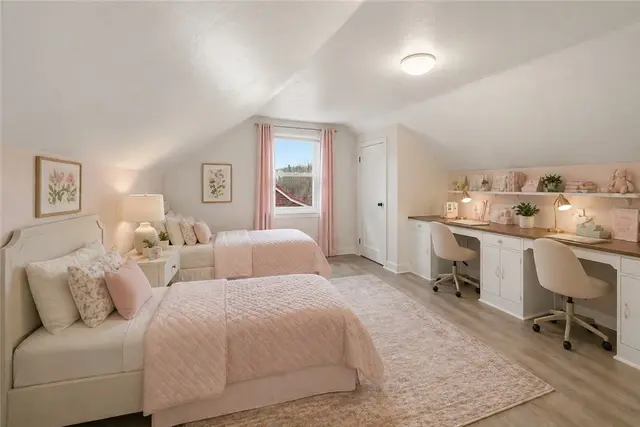 3343 MAPLE gallery image 39