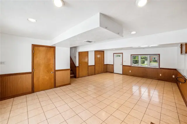 335 East Union Road gallery image 5