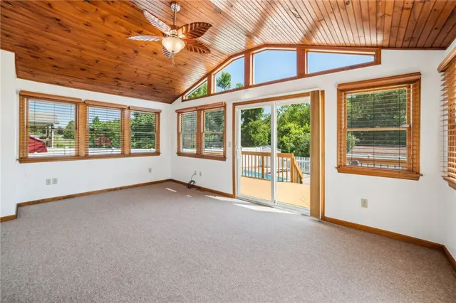 335 East Union Road gallery image 16