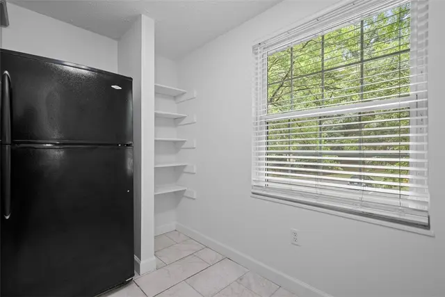 335 Laporte Ct gallery image 4