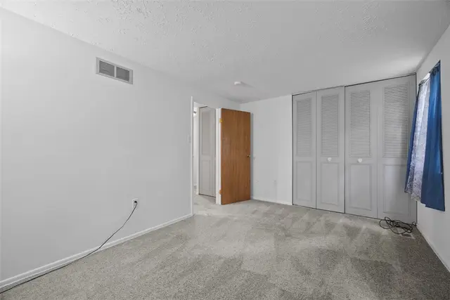 335 Laporte Ct gallery image 6