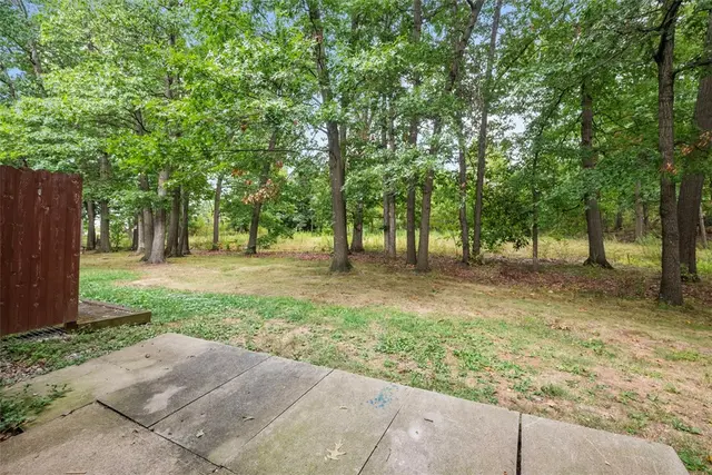 335 Laporte Ct gallery image 7