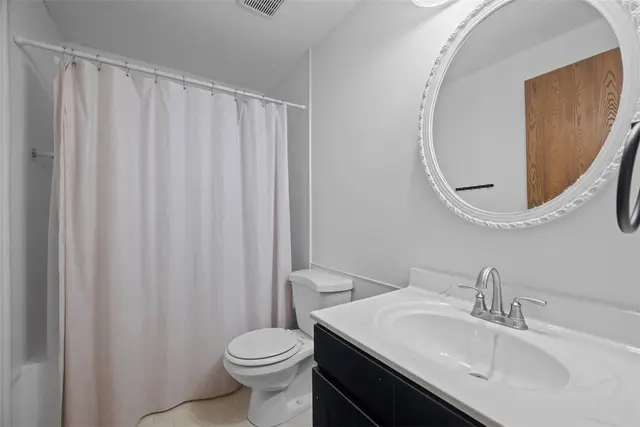 335 Laporte Ct gallery image 11