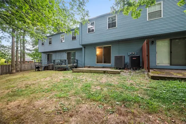 335 Laporte Ct gallery image 13