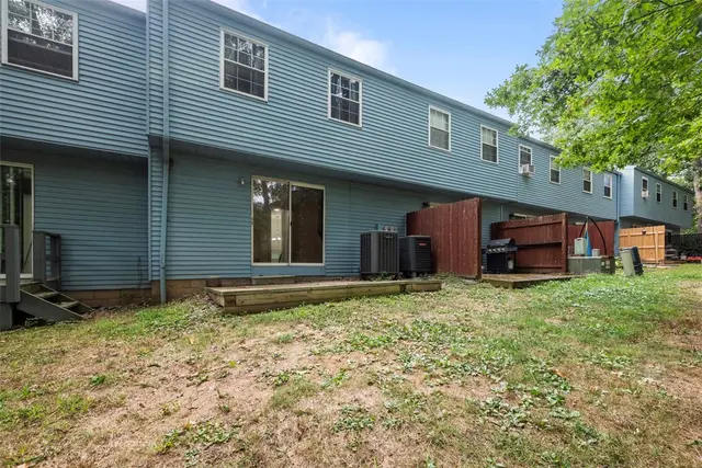 335 Laporte Ct gallery image 22