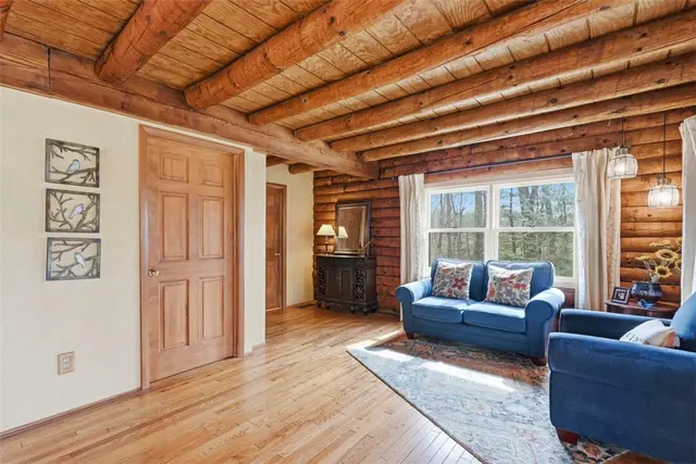 335 Mingo Road gallery image 8
