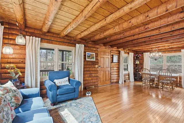 335 Mingo Road gallery image 9