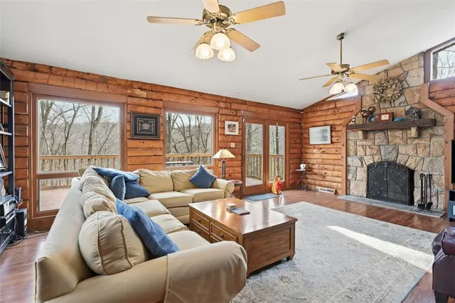 335 Mingo Road gallery image 12