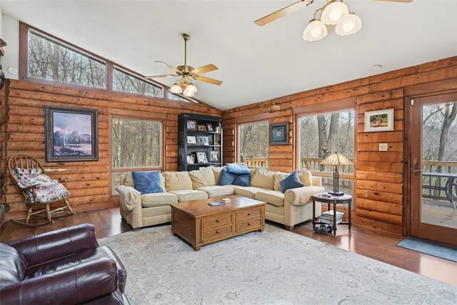 335 Mingo Road gallery image 14