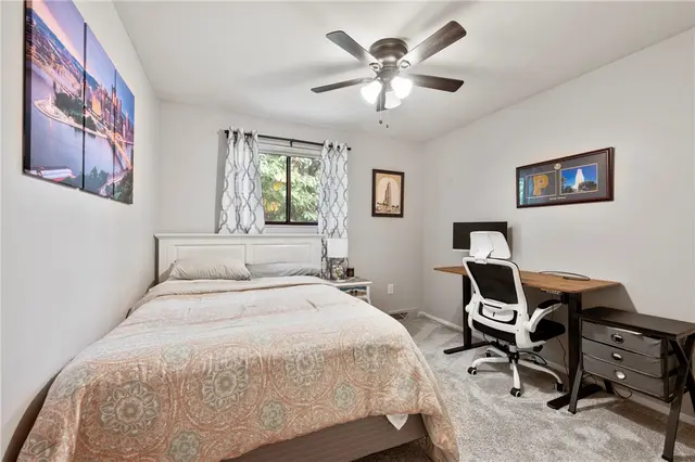 335 WOODBRIDGE DR gallery image 10