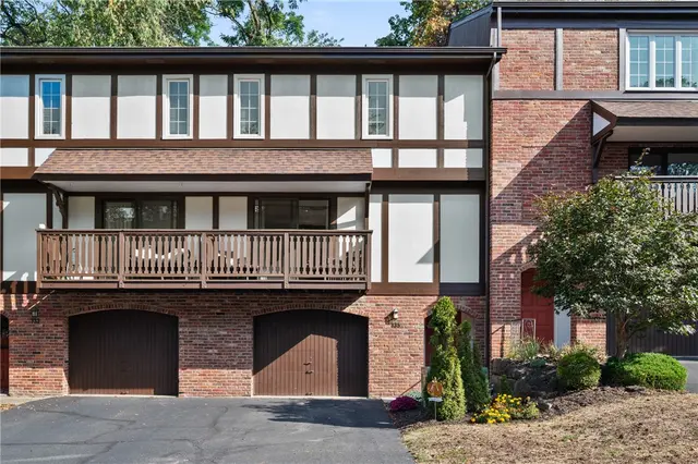 335 WOODBRIDGE DR