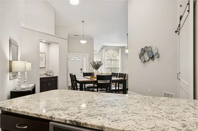 336 Saddlebrook Rd. gallery image 11
