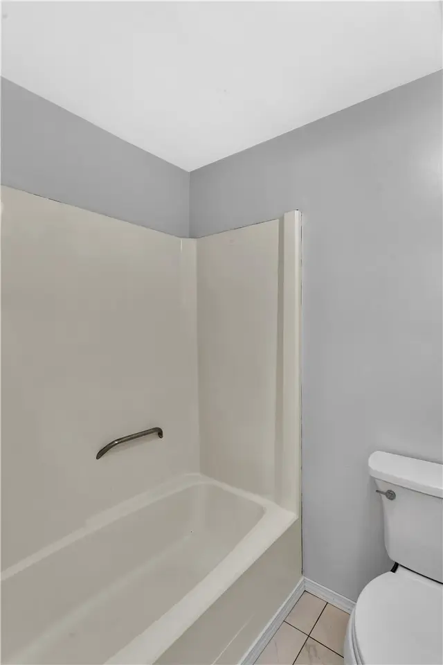 337 Woodbridge Dr gallery image 15