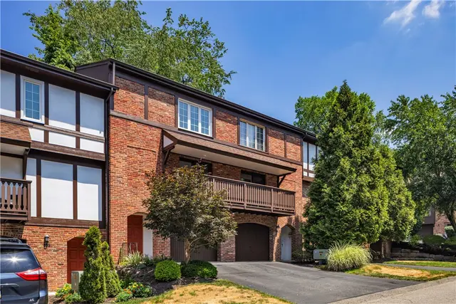 337 Woodbridge Dr gallery image 21