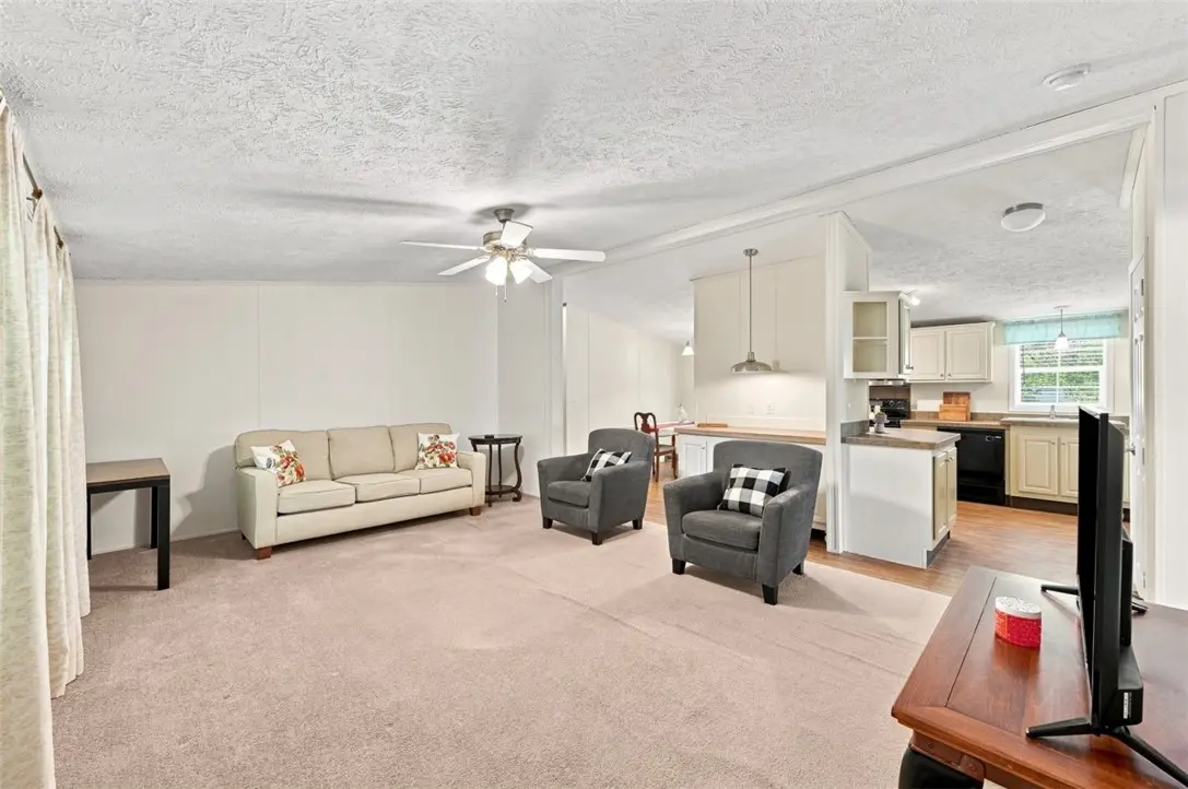 34 Yew Ct