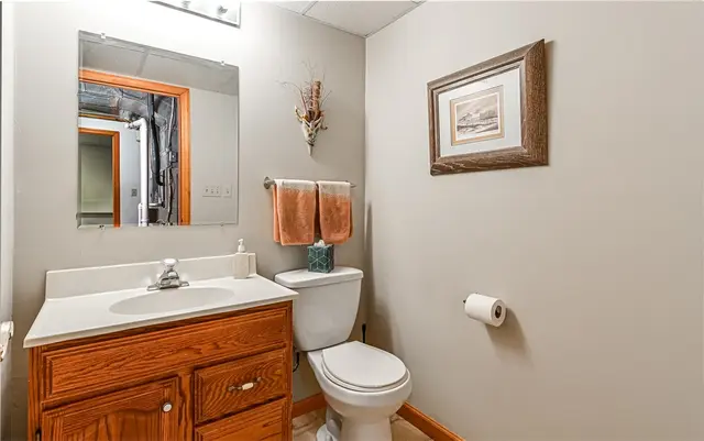 340 Fox Meadow Dr gallery image 2
