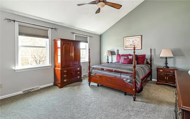 340 Fox Meadow Dr gallery image 14