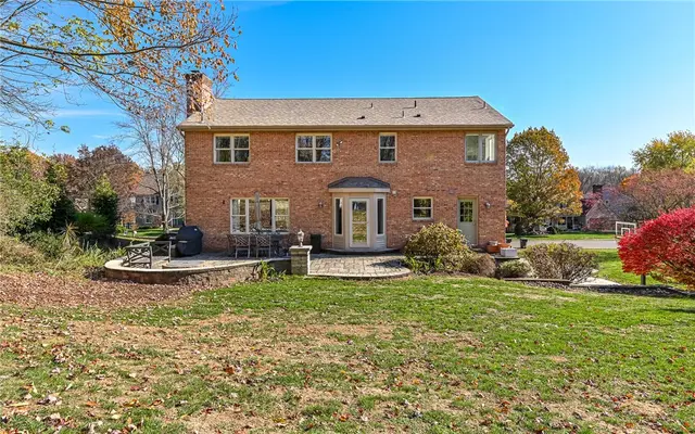 340 Fox Meadow Dr gallery image 24