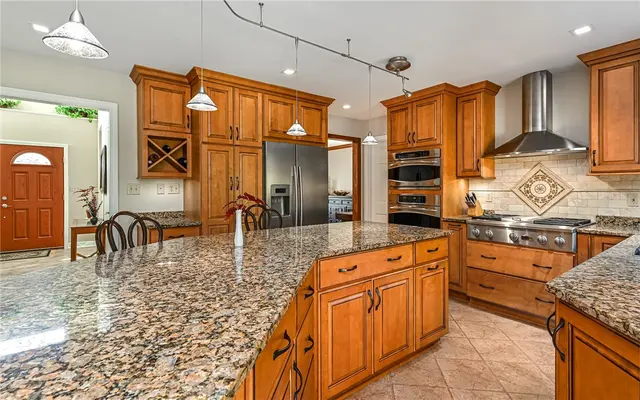 340 Fox Meadow Dr gallery image 28