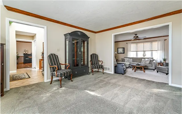 340 Fox Meadow Dr gallery image 37