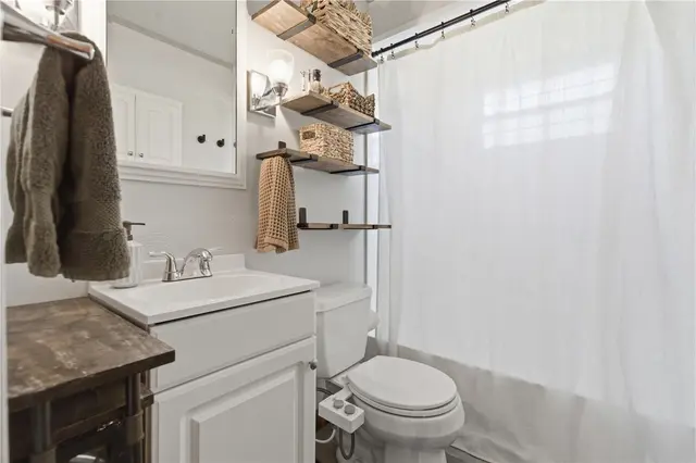 3405 E Stag gallery image 3