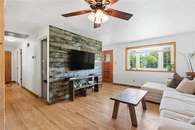 3405 E Stag gallery image 20