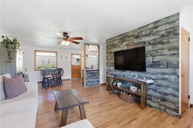 3405 E Stag gallery image 33