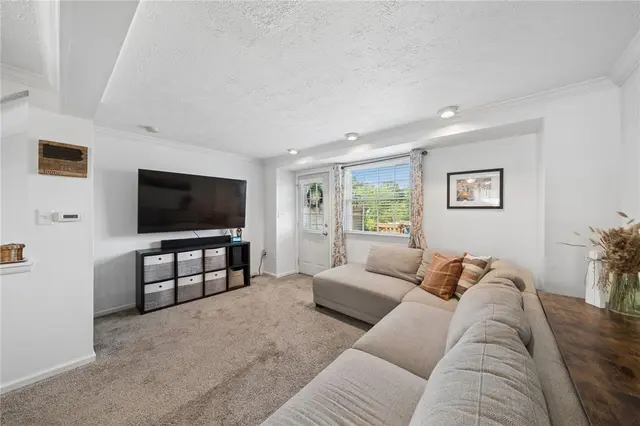 341 Fawn Trl gallery image 6