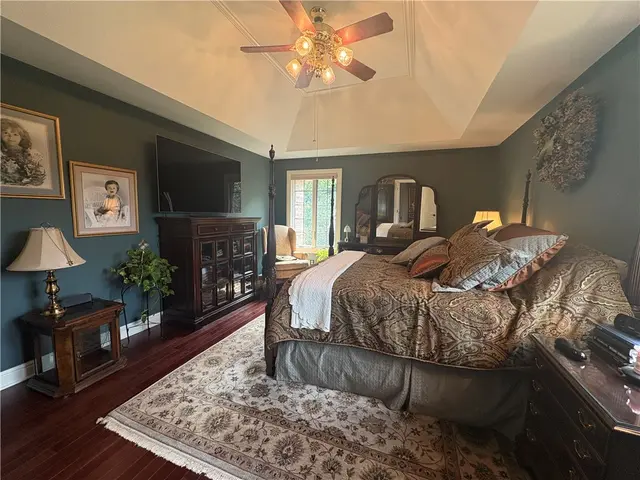342 Steeplechase Dr gallery image 4