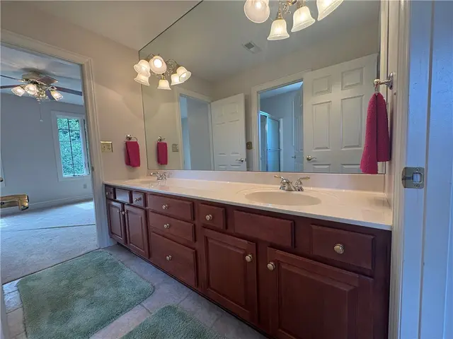 342 Steeplechase Dr gallery image 6