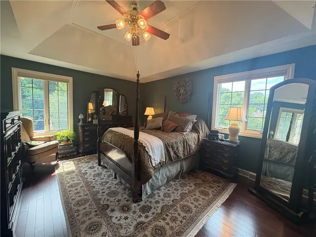342 Steeplechase Dr gallery image 9