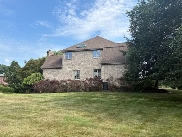 342 Steeplechase Dr gallery image 10