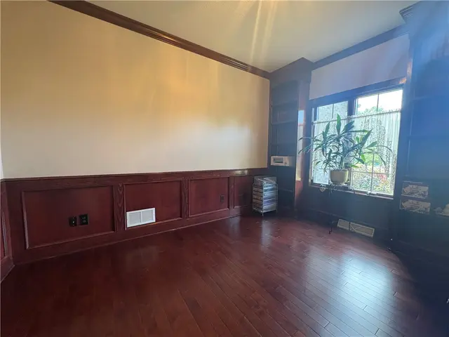 342 Steeplechase Dr gallery image 23