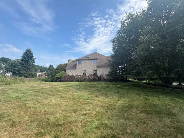 342 Steeplechase Dr gallery image 25