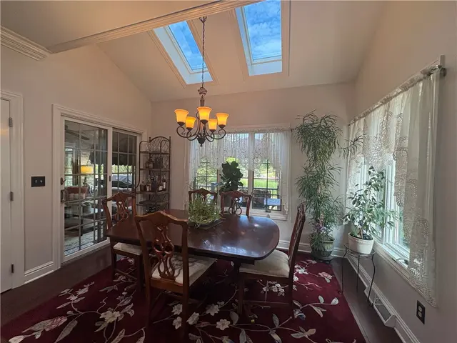 342 Steeplechase Dr gallery image 27