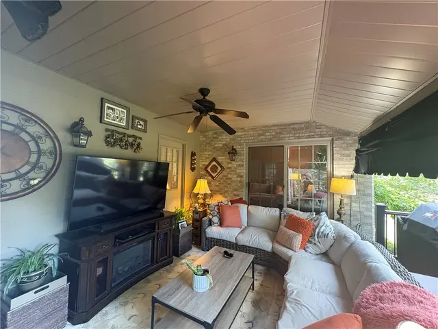 342 Steeplechase Dr gallery image 47