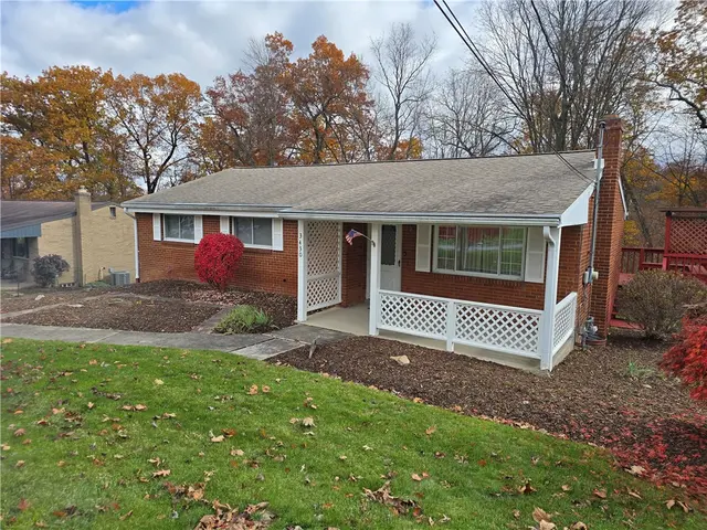 3430 E Stag Dr gallery image 3