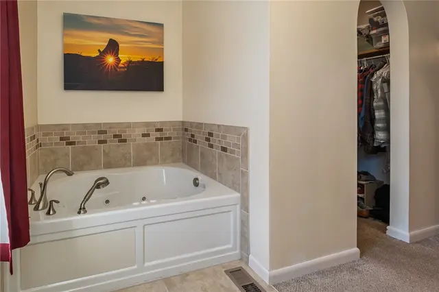 3432 Cedar Glen Drive gallery image 3