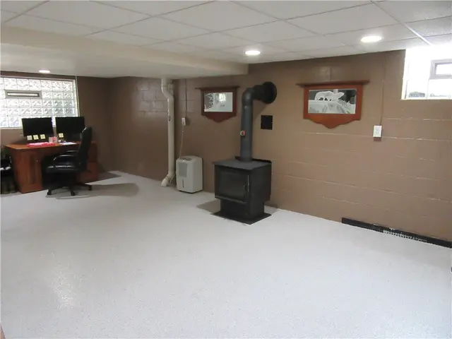 3444 E Stag Dr gallery image 2