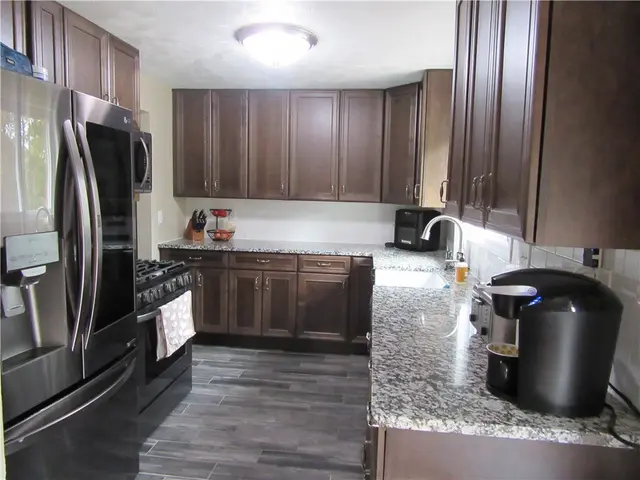 3444 E Stag Dr gallery image 6