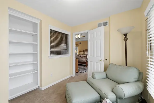345 Ivy Dr gallery image 12