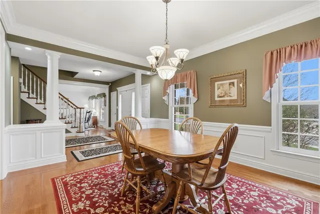 345 Ivy Dr gallery image 28